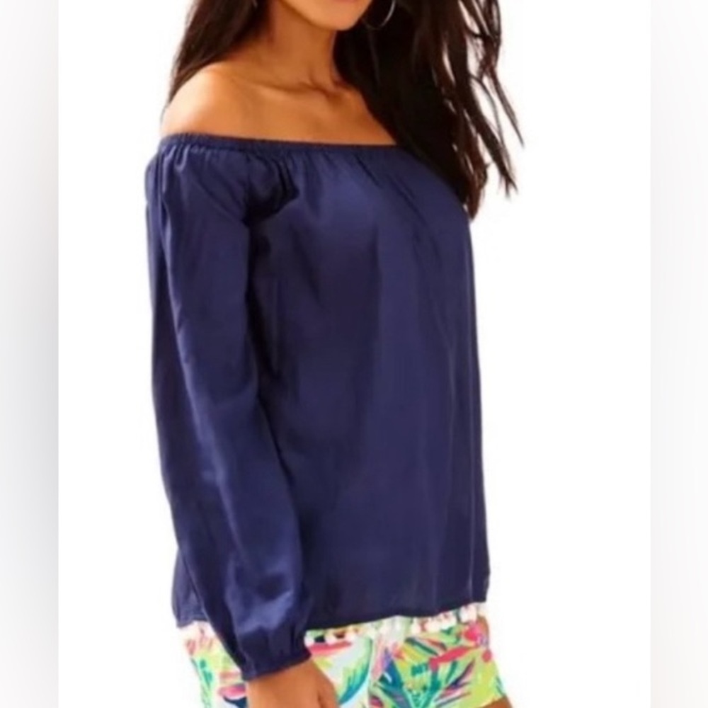EUC Lilly Pulitzer Enna Top off shoulder True Navy/white pom pom trim